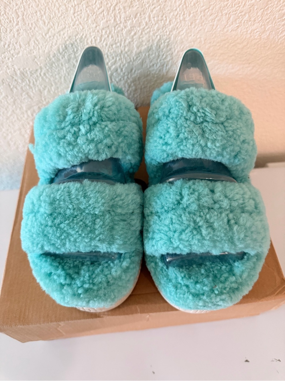 UGG woman’s  Plush Teal Shearling Slide Sandals - Picture 5 of 7